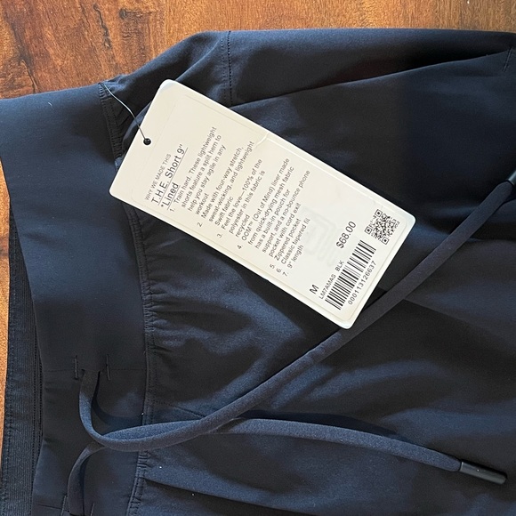 Lulu Lemon T.H.E. Short Shorts Black - Picture 4 of 5